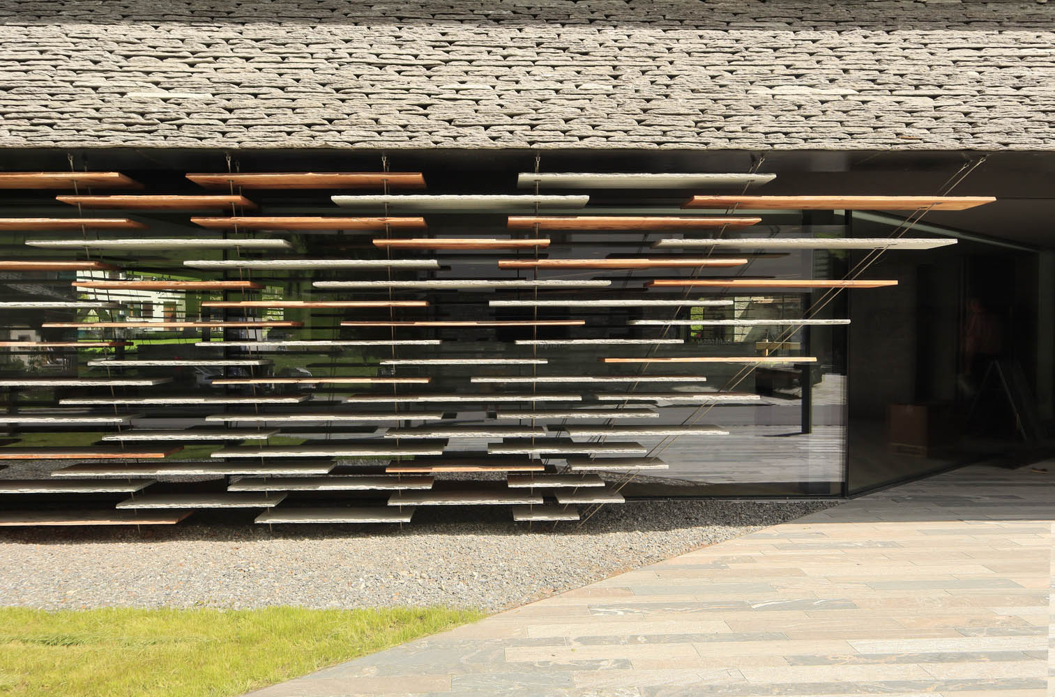 隈研吾,住宅建筑,住宅设计案例,商业建筑,隈研吾设计,Haus Balma,瑞士,综合建筑