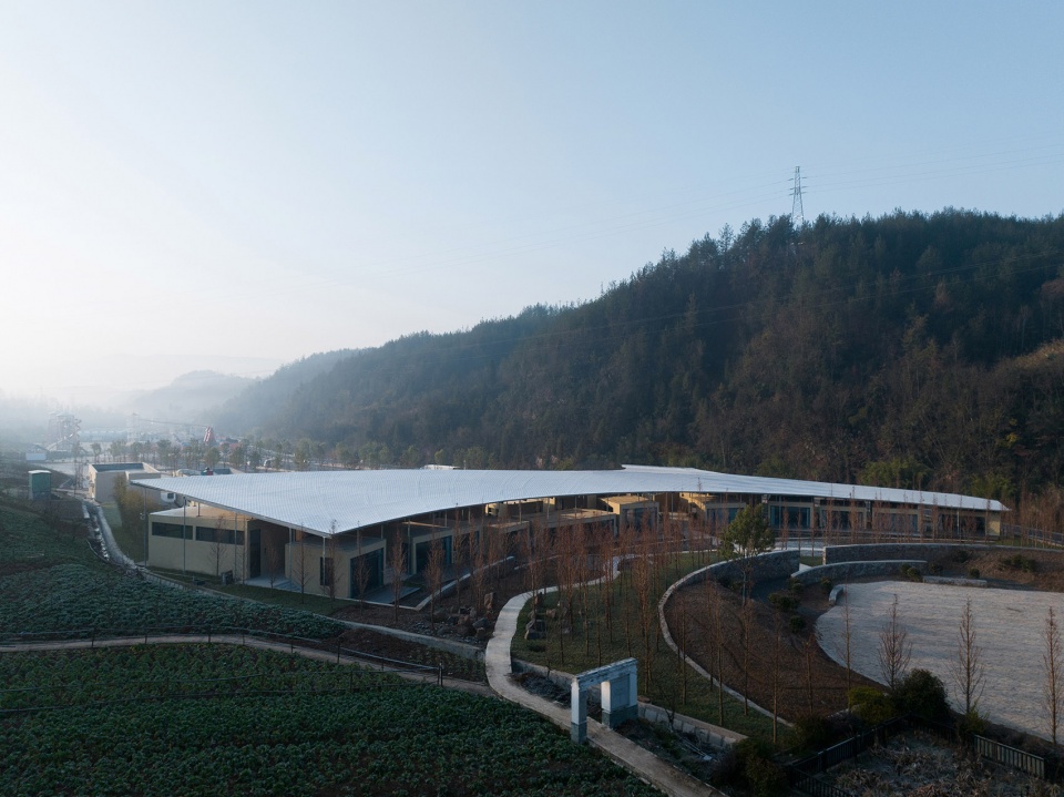 餐厅设计,休闲餐厅设计,乡村餐厅设计,餐厅设计案例,餐厅设计方案,餐厅装修,湖北,五福山水龙家宴餐厅,小写建筑事务所