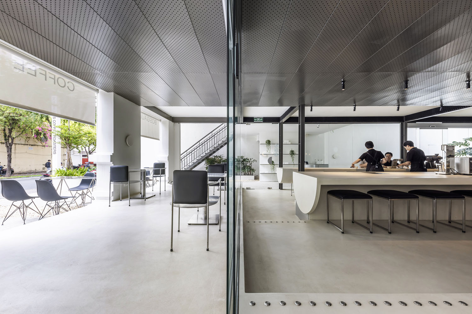 NU architecture & design,越南,胡志明市,咖啡厅设计方案,咖啡厅装修,街边店设计,咖啡店设计,社区咖啡店设计,Bosgaurus Coffee