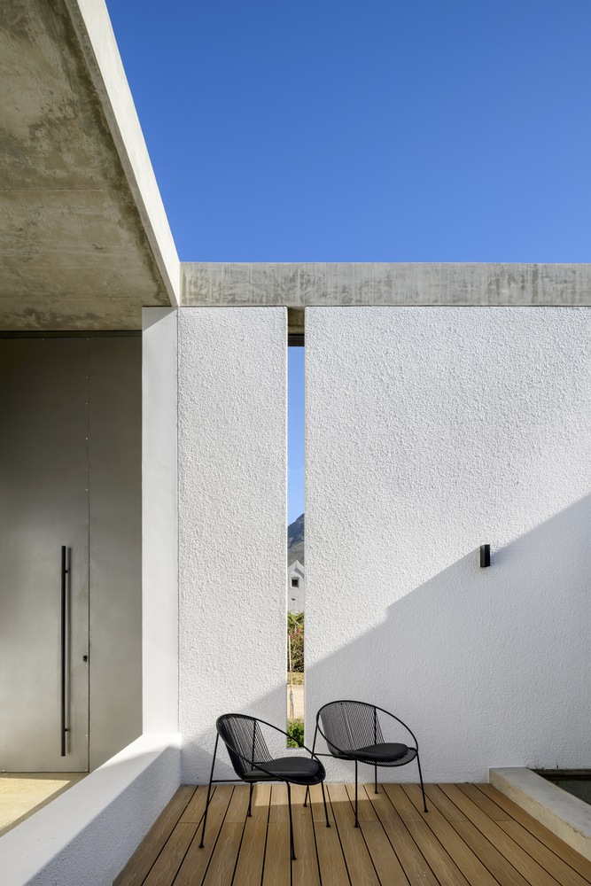 住宅设计,别墅设计案例,Strukt Architects,南非,度假别墅,景观别墅,国外住宅设计案例,445㎡,景观庭院别墅