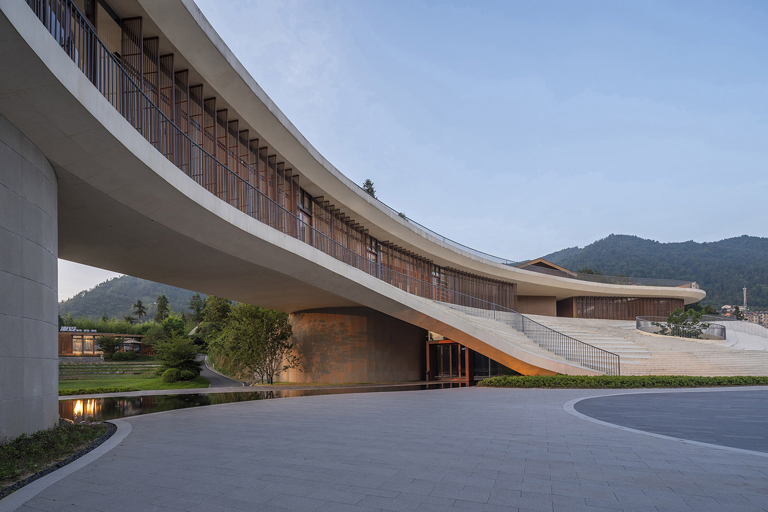 展厅设计,展示中心设计,接待中心设计,展厅设计方案,展厅设计案例,湖北宜昌,三峡茶旅小镇展示中心,建筑营设计工作室