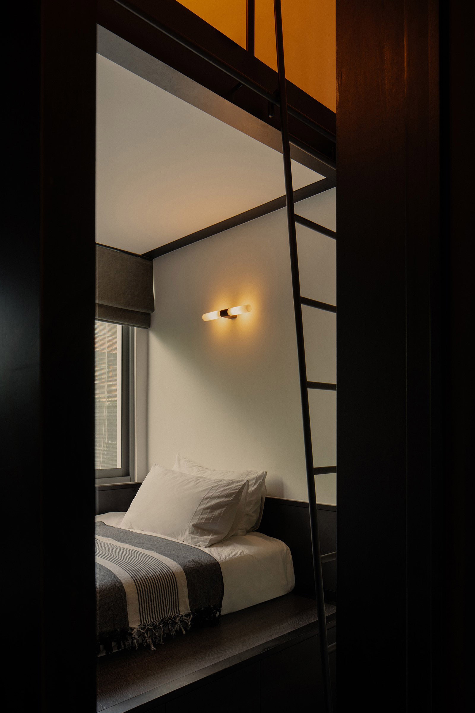 新加坡,New & Kawakami Architects,新加坡设计,住宅设计案例,住宅设计方案,旧房翻新,住宅改造,现代风格住宅设计,95㎡,家装设计