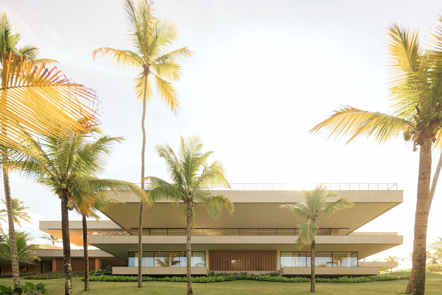 Saraiva e Associados,别墅设计案例,别墅设计方案,开放式别墅,巴西,海景别墅,景观别墅,原木色