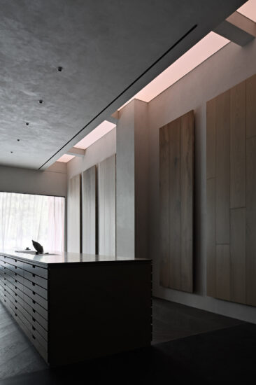 力上共创设计 | 汕头“感物”地板展厅-迂回与感物