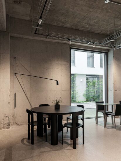 studiount | 韩国大邱Deep Coffee Roasters工业风咖啡厅
