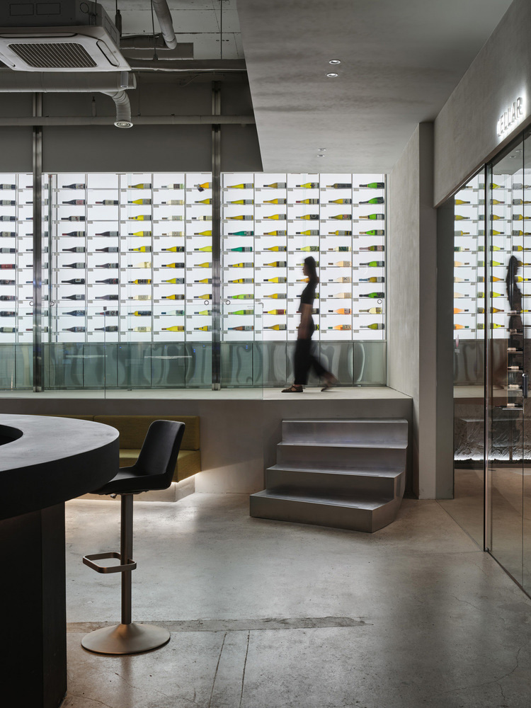 Studio Prepro,酒零售店设计,葡萄酒展厅设计,体验店设计,酒文化体验店设计,韩国,首尔,展厅设计方案,Winenara Seonsu Store