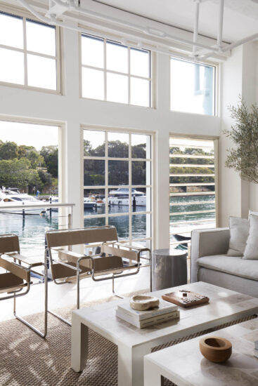 Lawless & Meyerson | 悉尼海港优雅生活绿洲-码头建筑改造两居室公寓