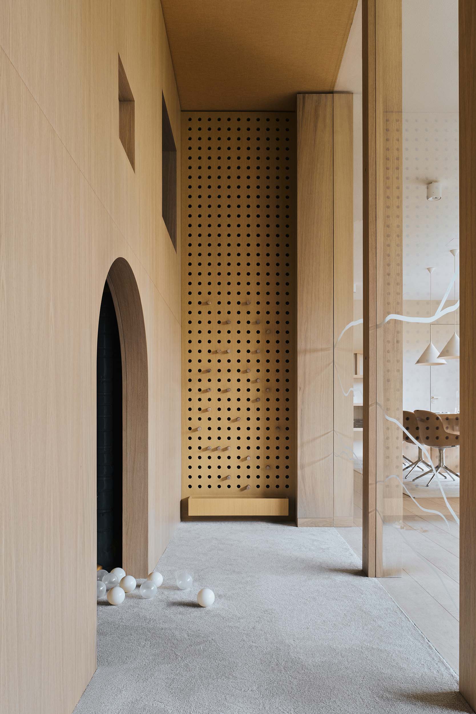 Akurat & PB/Studio,荷兰,微水泥,极简主义,酒店公寓设计案例,原木色,海滨酒店公寓