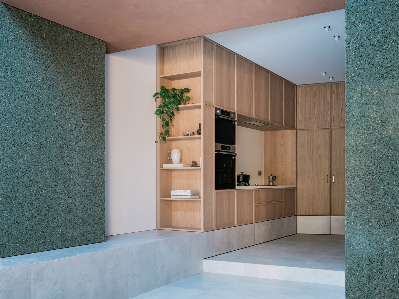 ConForm Architects,别墅设计,97㎡,英国,伦敦,别墅设计案例,别墅设计方案,庭院改造,水磨石