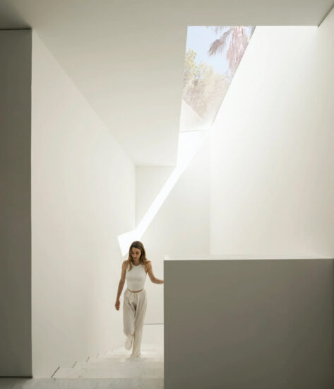 Fran Silvestre Arquitectos | 西班牙阿利坎特极简主义海景别墅