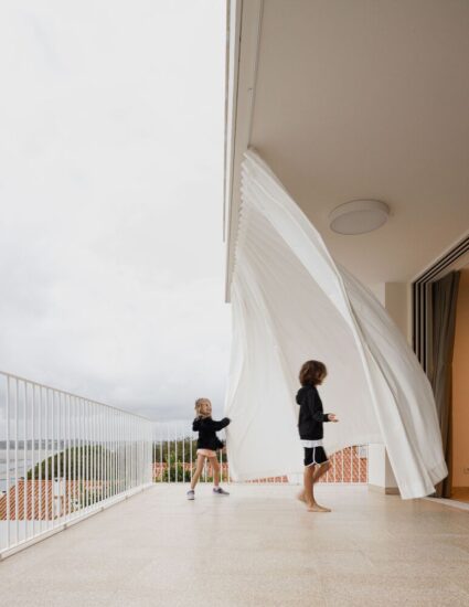 A-lab | 290㎡，葡萄牙阿尔加维海景住宅改造