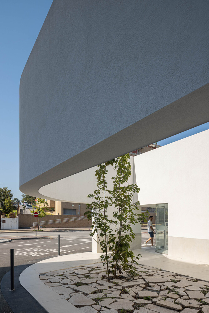 Tsou Arquitectos,278㎡,社区药店,创意药店,葡萄牙,药店设计