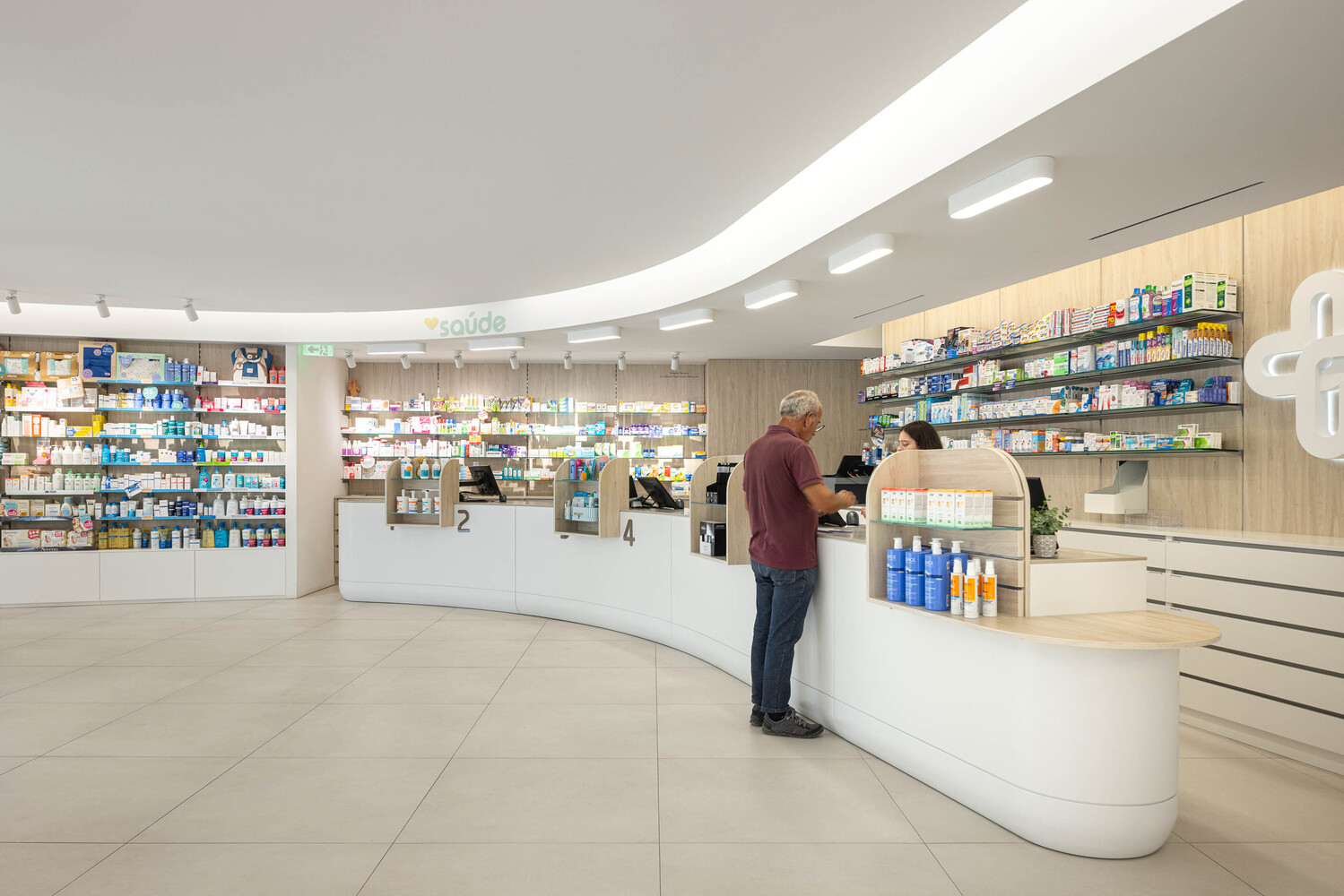 Tsou Arquitectos,278㎡,社区药店,创意药店,葡萄牙,药店设计