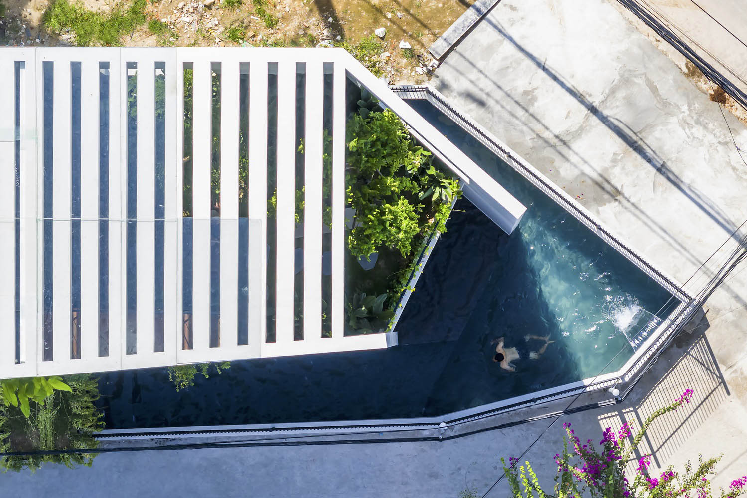 住宅设计,Pham Huu Son Architects,越南,别墅设计案例,住宅设计方案,芽庄,400㎡,别墅设计,联排别墅
