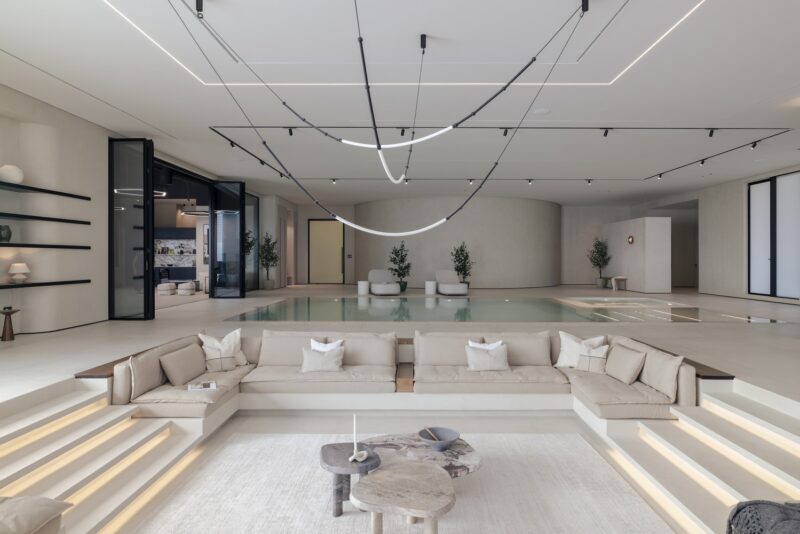 Studio Shizen | 800㎡，阿联酋迪拜高端别墅泳池+健身房翻新