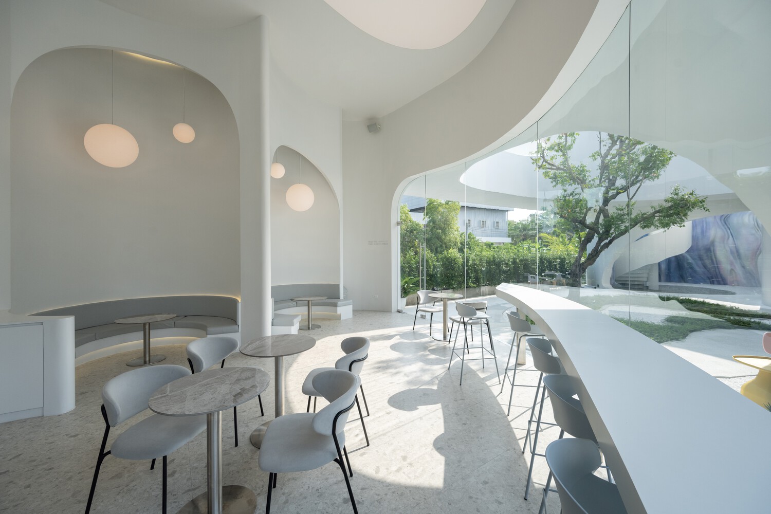 Unknown Surface Studio,咖啡厅设计案例,咖啡店设计,泰国,曲线美学,400㎡,Uncloud Coffee,咖啡厅设计,网红咖啡厅,创意咖啡店