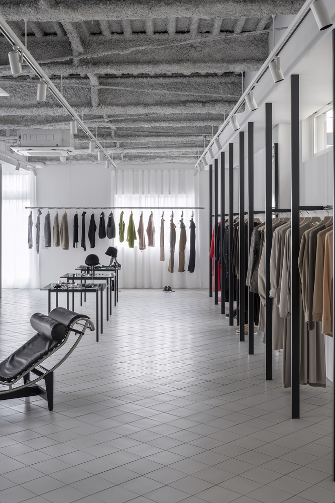 精品店设计,服装店设计,CANOMA,服装店设计方案,服装店设计案例,FERN OST GALERIE,日本,极简主义