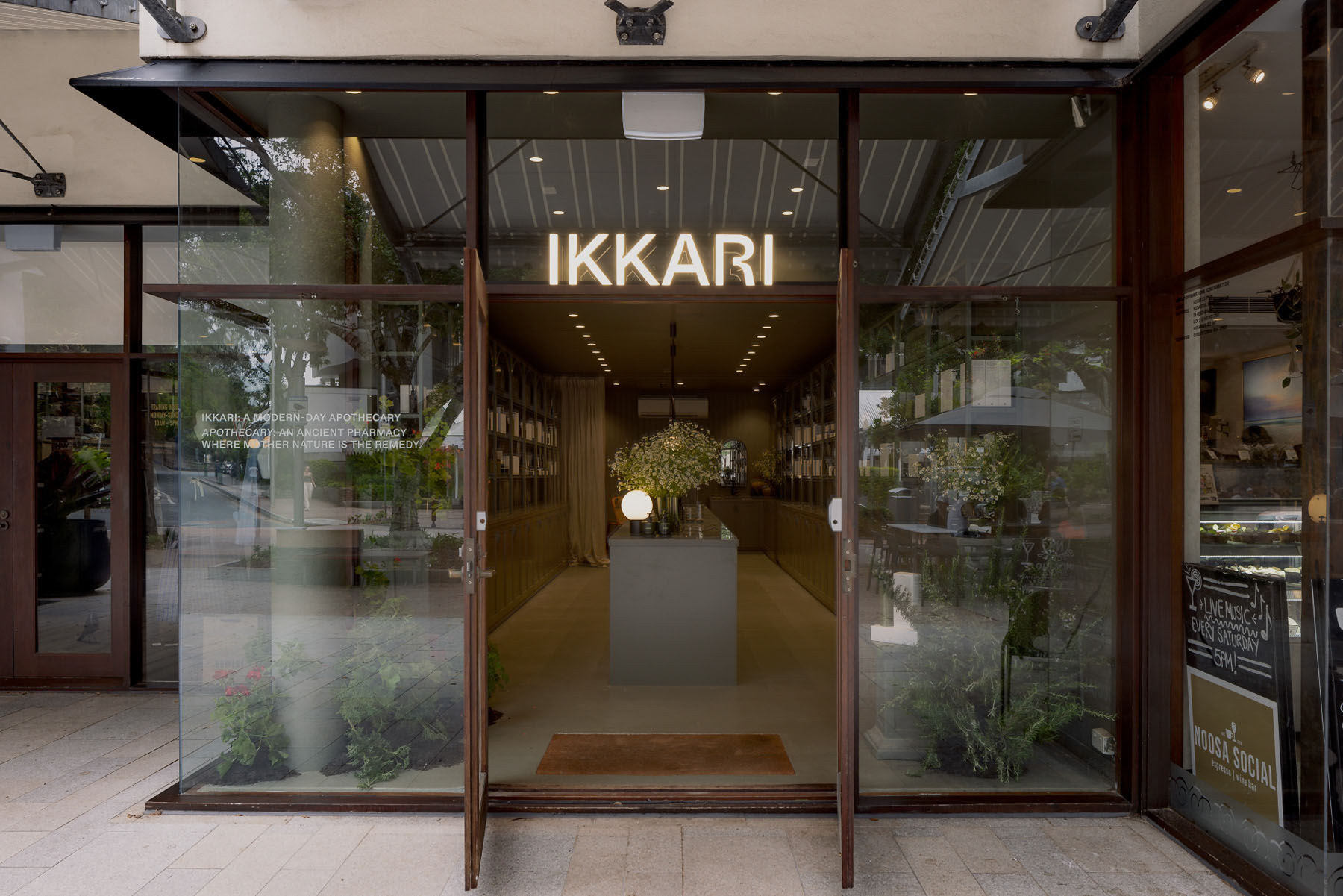 Aje,IKKARI,零售店设计,护肤品零售店,零售店设计方案,零售店设计案例,美容&健康品牌I,旗舰店设计,店铺设计,澳大利亚,莫斯曼
