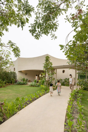 NITAPROW丨606㎡，泰国曼谷Little Stove & Little Stump 咖啡厅+儿童游乐场