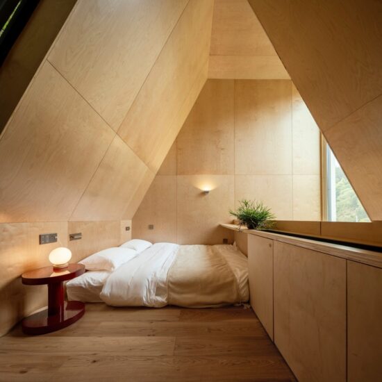 EERI 建筑设计工作室 | 浏阳金坑村云躲躲·烟花小屋