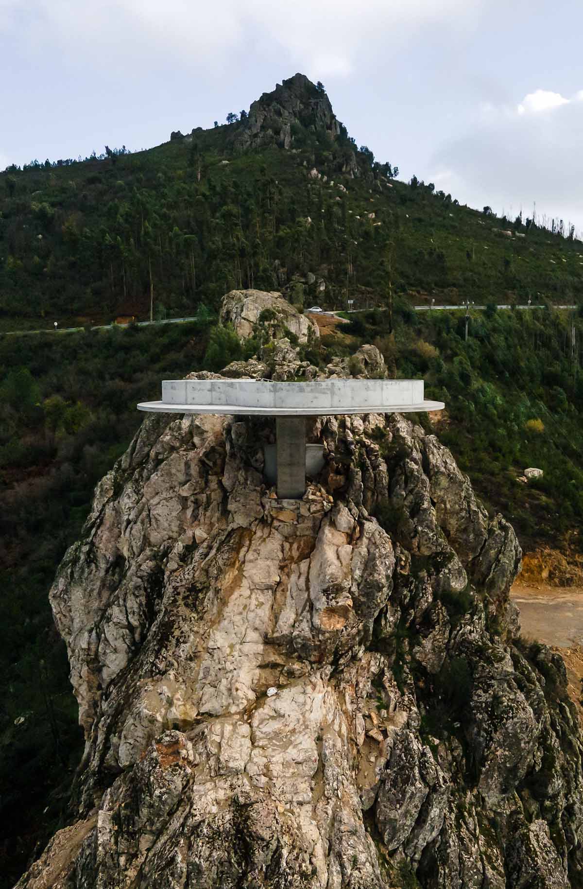 阿尔瓦罗·西扎,多功能空间设计,葡萄牙,Álvaro Siza,混合用途空间,景观改造