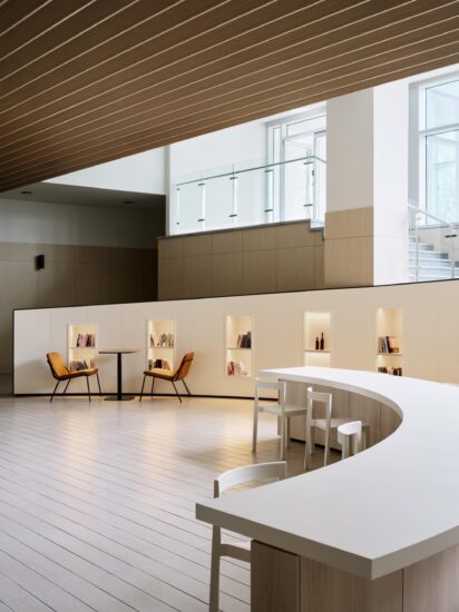 STUDIO I’ll | 320㎡，韩国KEPCO社区休息室-优雅的曲线美学