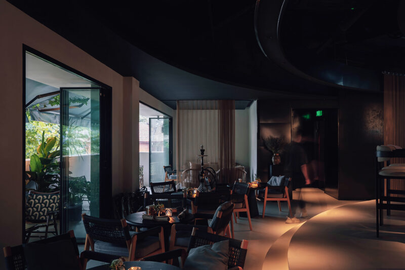 Yakiv Hutsov | 上海 WsheeShark 酒吧&餐厅