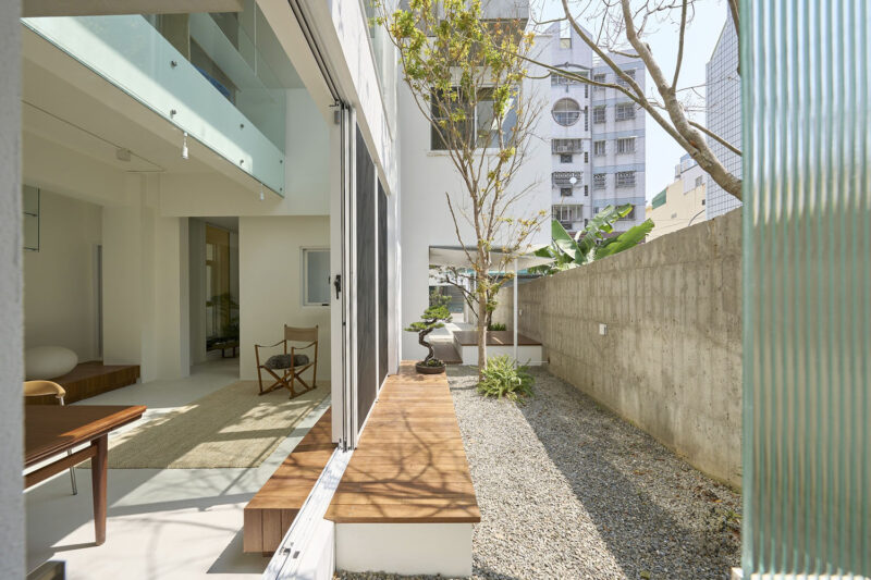 Soar Design Studio + Ray Architects｜338㎡，台中极简风格解构主义别墅-山谷住宅