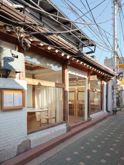 Design Studio Maoom | 60㎡，韩国首尔钟路区Ikseon-jabbang餐厅