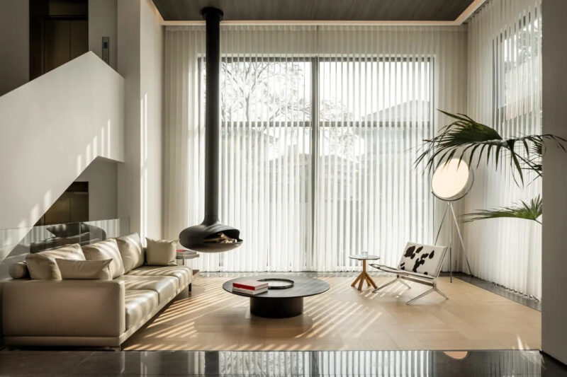 叁壹贰设计事务所/徐志高 | 1600㎡，武汉静谧别墅-自然纯粹的摄影师之家