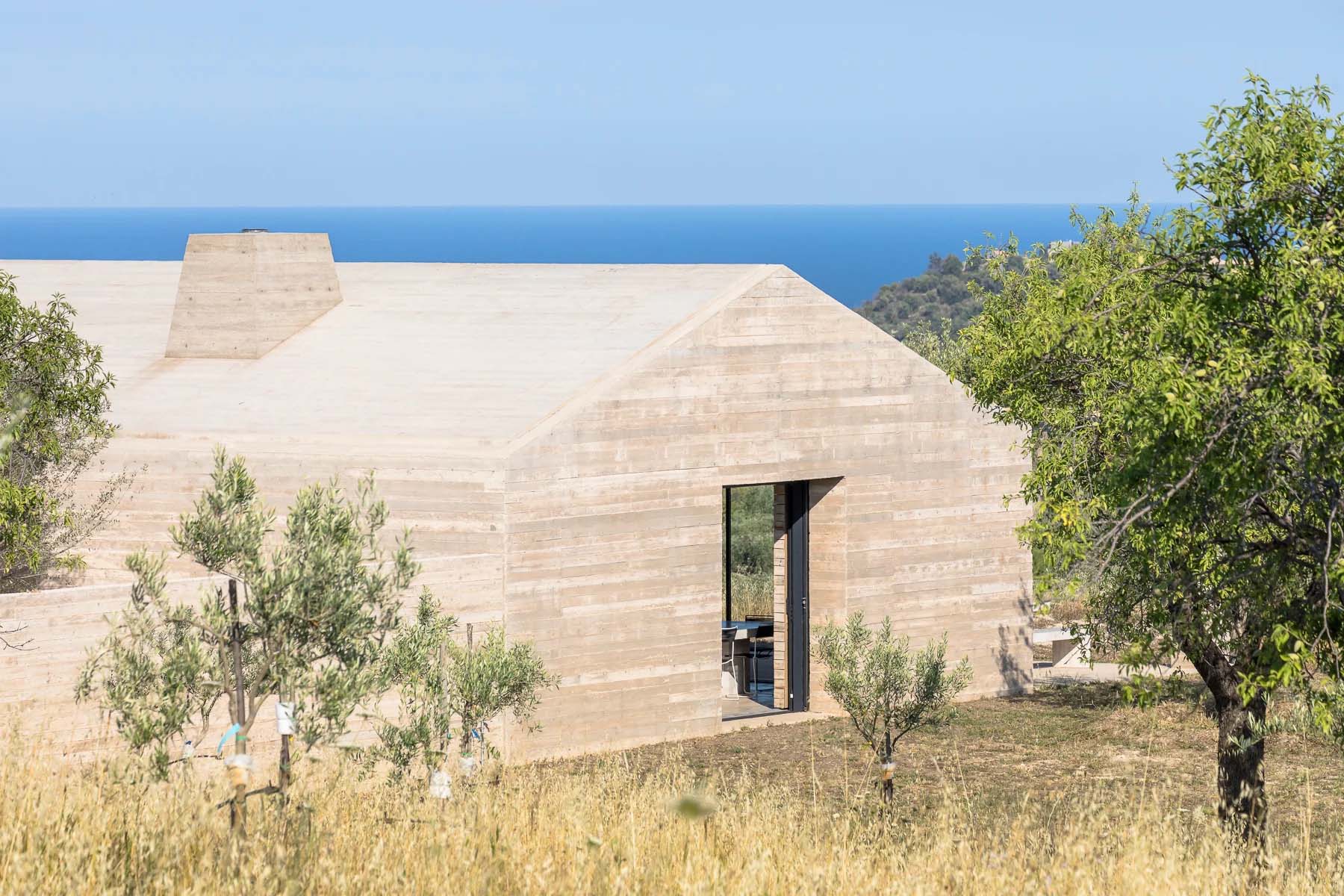 Le Penhuel & associés architectes,住宅设计,别墅设计案例,意大利,海景别墅,极简主义,极简风格别墅设计,罗马