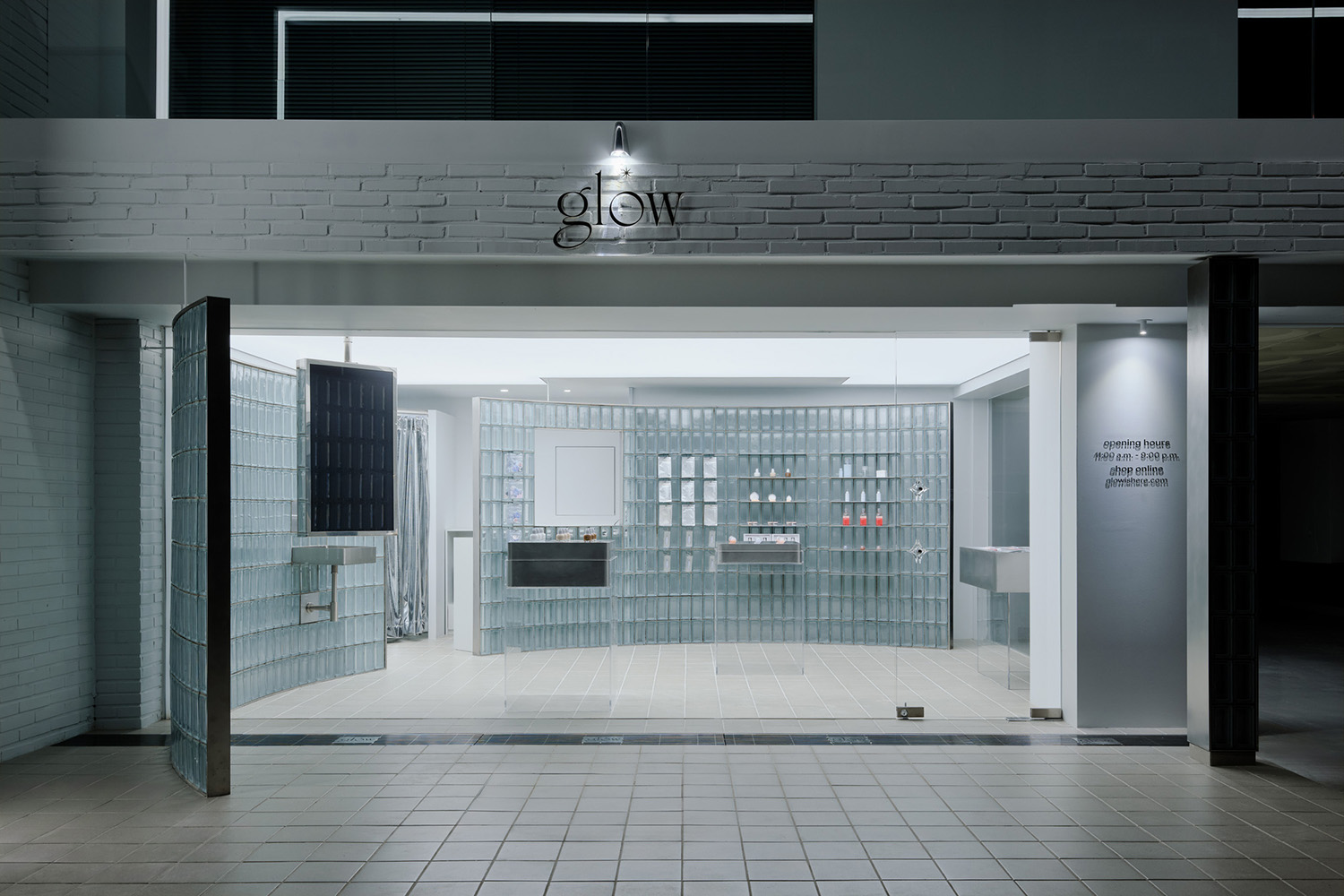 Indiesalon,零售店设计,化妆品零售店,零售店设计方案,零售店设计案例,商店设计,极简主义零售店,韩国,首尔,Glow零售店,化妆品品牌零售店,36㎡