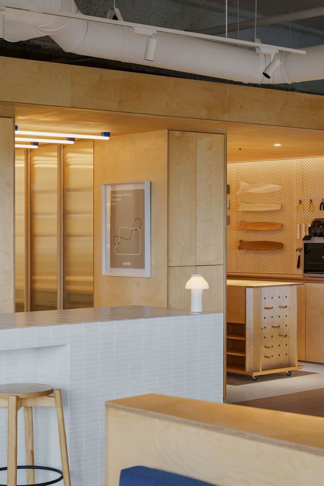 办公室设计,InOrder Studio,KUBRICK设计中心办公室设计,办公室设计案例,办公室设计方案,吊扇制造商,台中