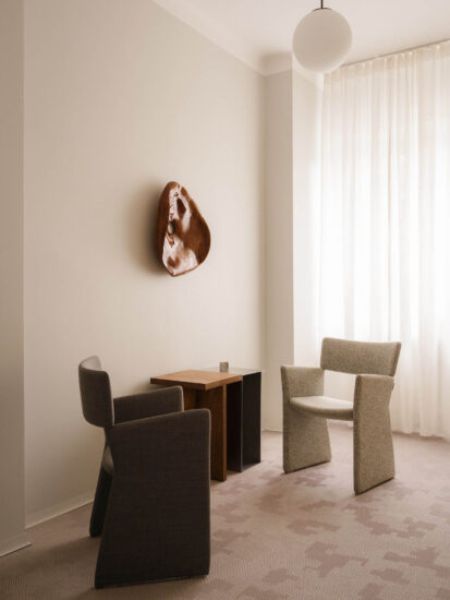 Thisispaper Studio  | 波兰华沙极简主义诊所-Mozna Zwariowac