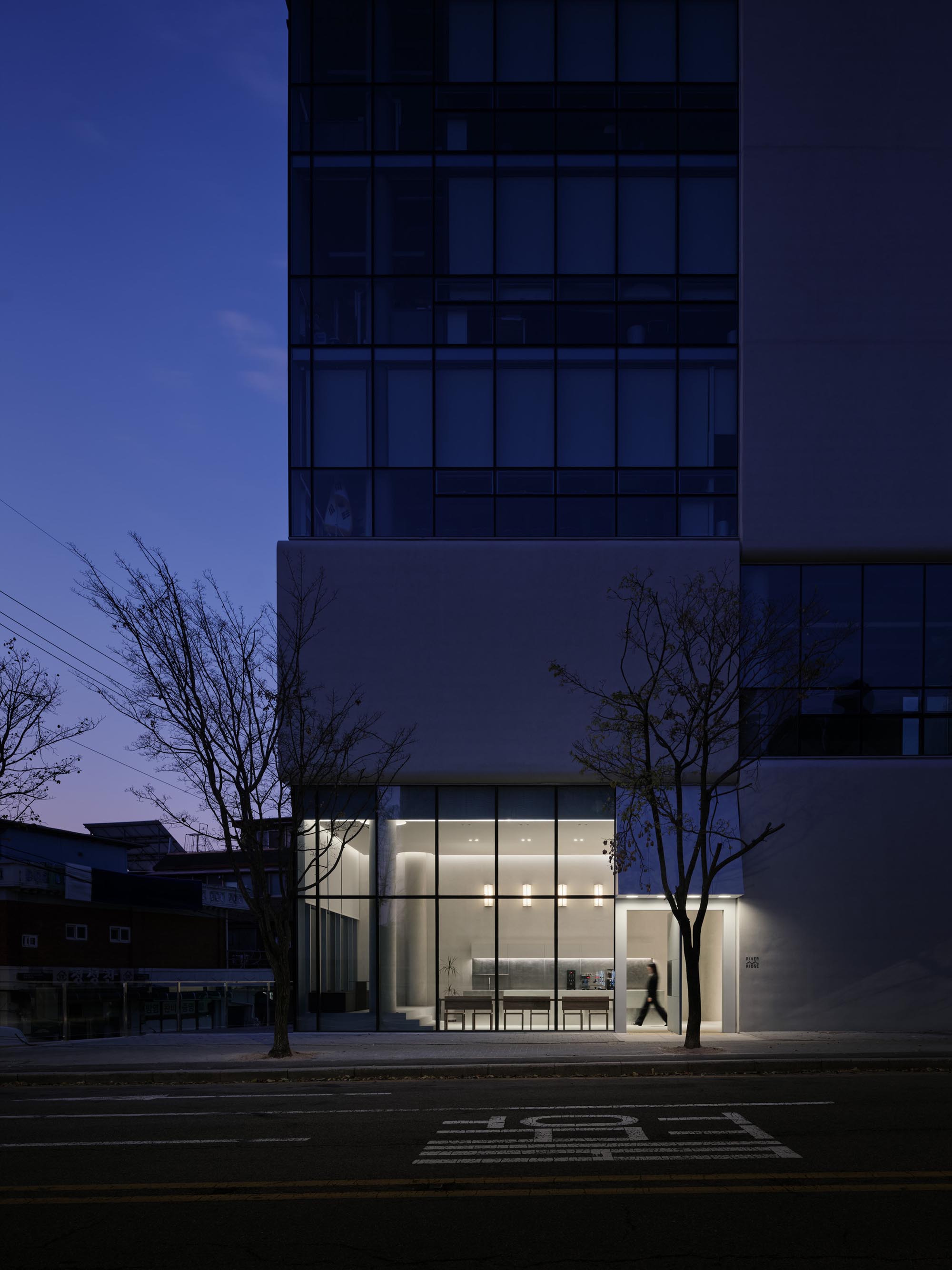 KKOL Studio,咖啡店设计案例,咖啡店设计方案,咖啡厅设计,咖啡店装修,创意咖啡店,韩国,首尔,RiverRidge咖啡厅