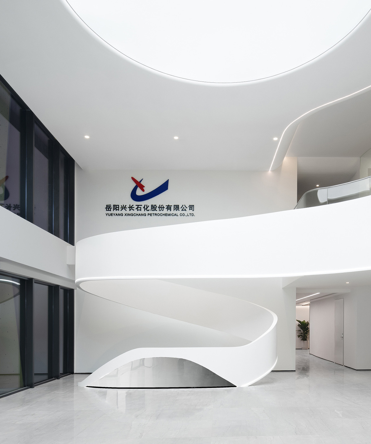 办公室设计,办公室设计案例,办公室设计方案,极简风格办公室,科技公司办公室设计,开放式办公室设计,企业展厅设计,岳阳兴长石化研发中心,岳阳,时象空间设计