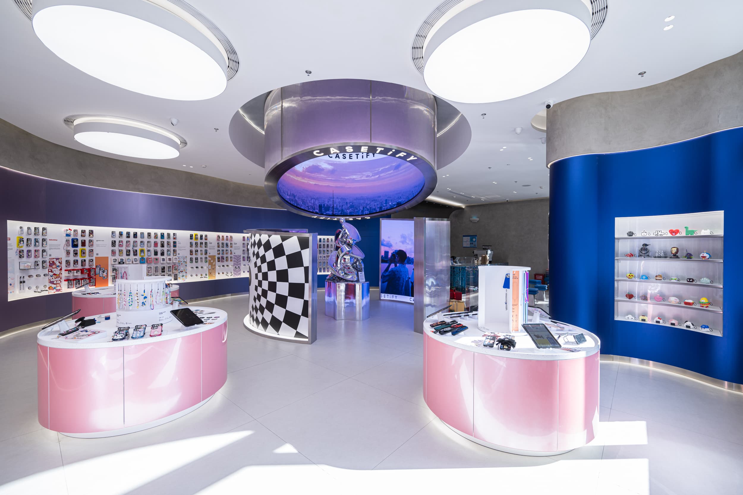 零售店设计,创意零售店,商店设计,主题零售店设计,趣味零售店,手机壳零售店,零售店设计案例,零售店设计方案,CASETiFY STUDiO上海迪士尼小镇店,上海,hcreates罕创建筑设计