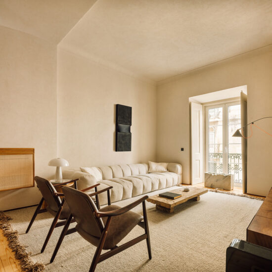 Studio Gameiro｜葡萄牙里斯本侘寂风格三居室公寓改造