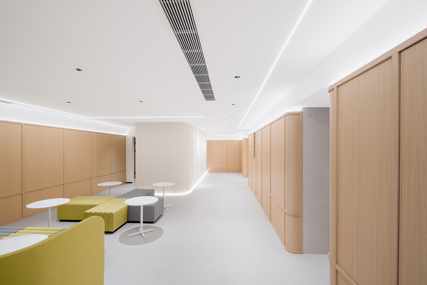 办公室设计,开放式办公室,办公室装修,现代风格办公室设计,办公室设计案例,办公室设计方案,广州D&B OFFICE-办公空间的趣味性与美学张力,广州,木马人空间设计