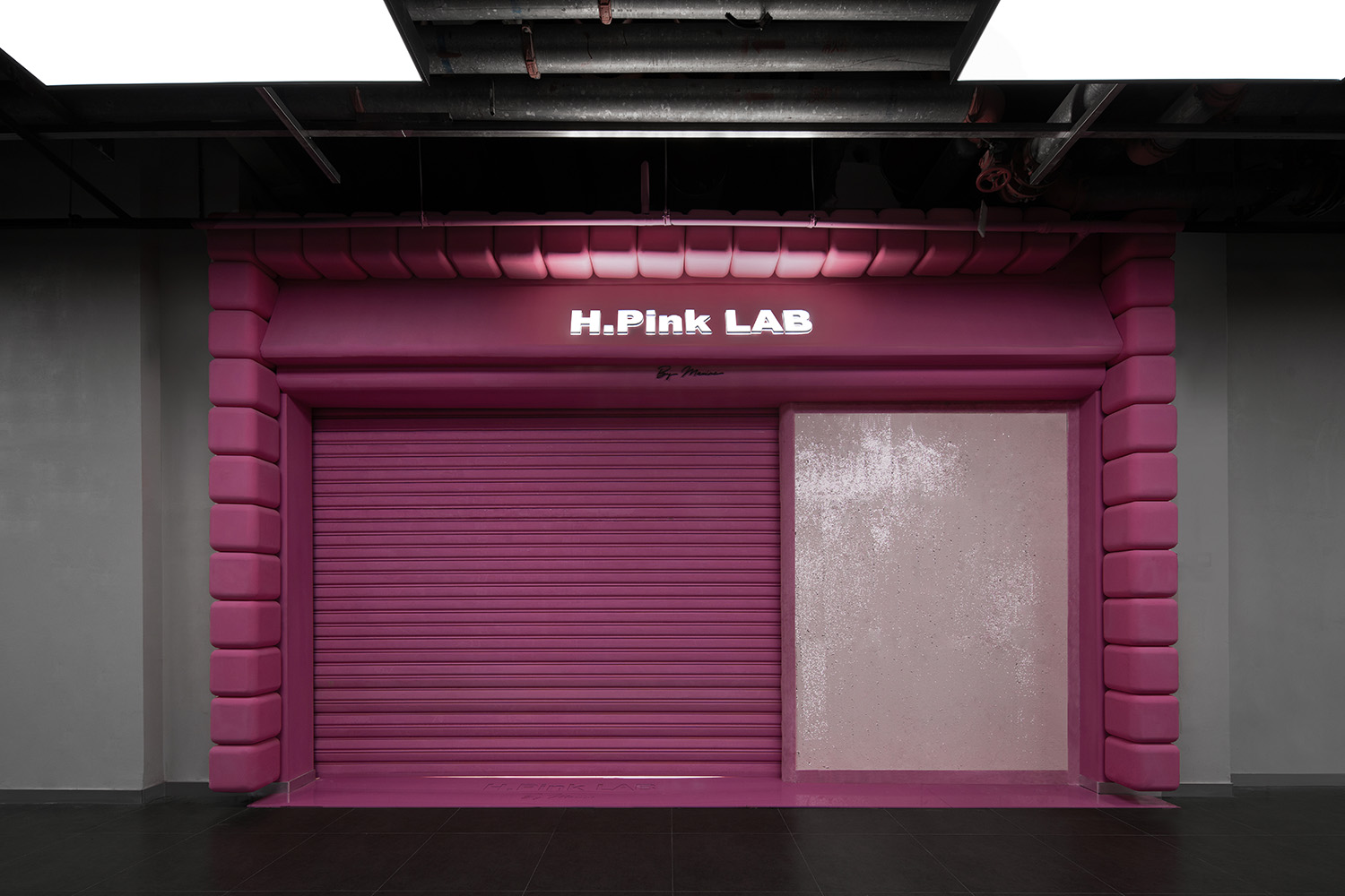 零售店设计,超小零售店,包店设计,包店零售店,零售店设计方案,零售店设计案例,主题零售店,成都19㎡超小痛痛包店-个性表达与情感体验,成都,THREE TWO 空间设计