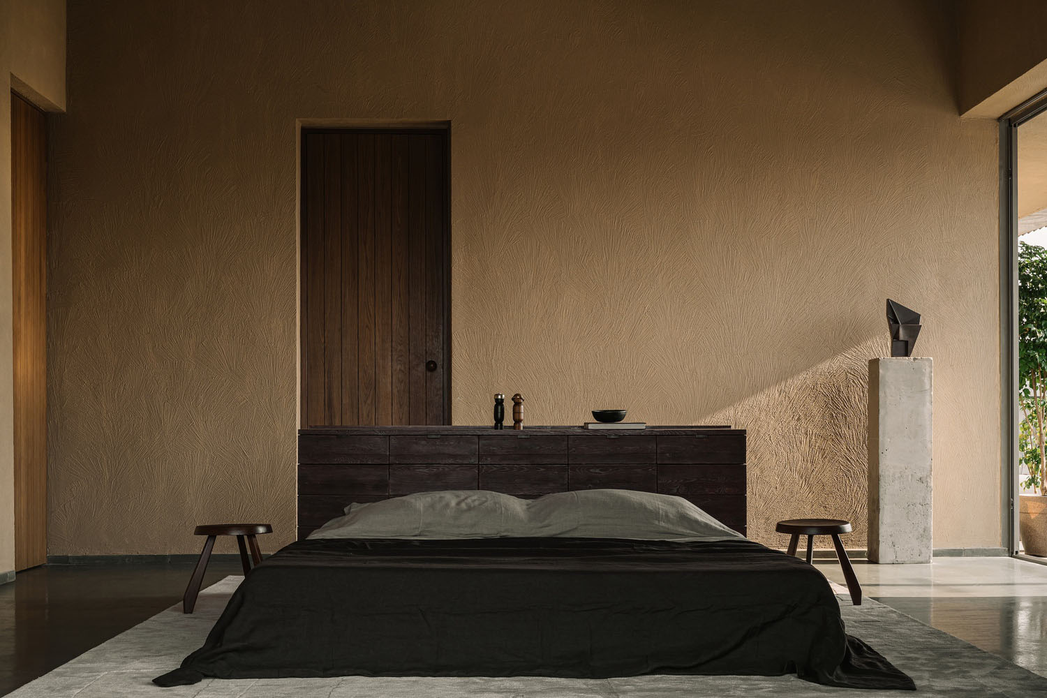 别墅设计,别墅改造,侘寂风格别墅,别墅设计案例,别墅设计方案,D'WELL,极简主义,极简风格别墅,Wabi-Sabi,侘寂美学别墅,印度,乡村别墅