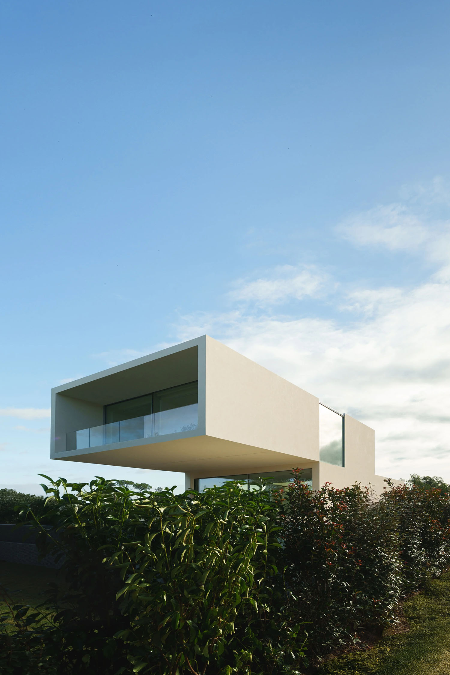 别墅设计,Fran Silvestre Arquitectos,西班牙,别墅设计案例,别墅设计方案,极简主义,极简风格,度假别墅