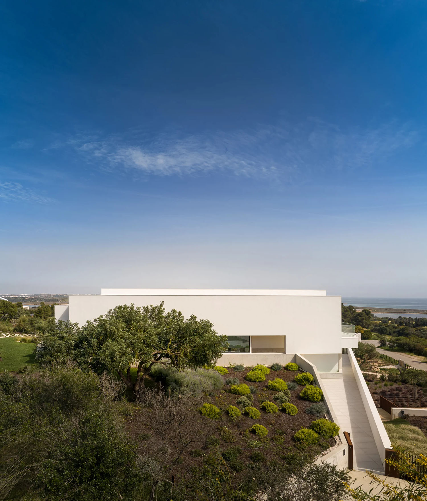 别墅设计,别墅设计案例,别墅设计方案,Mario Martins Atelier,海景别墅,葡萄牙,极简主义,极简风格