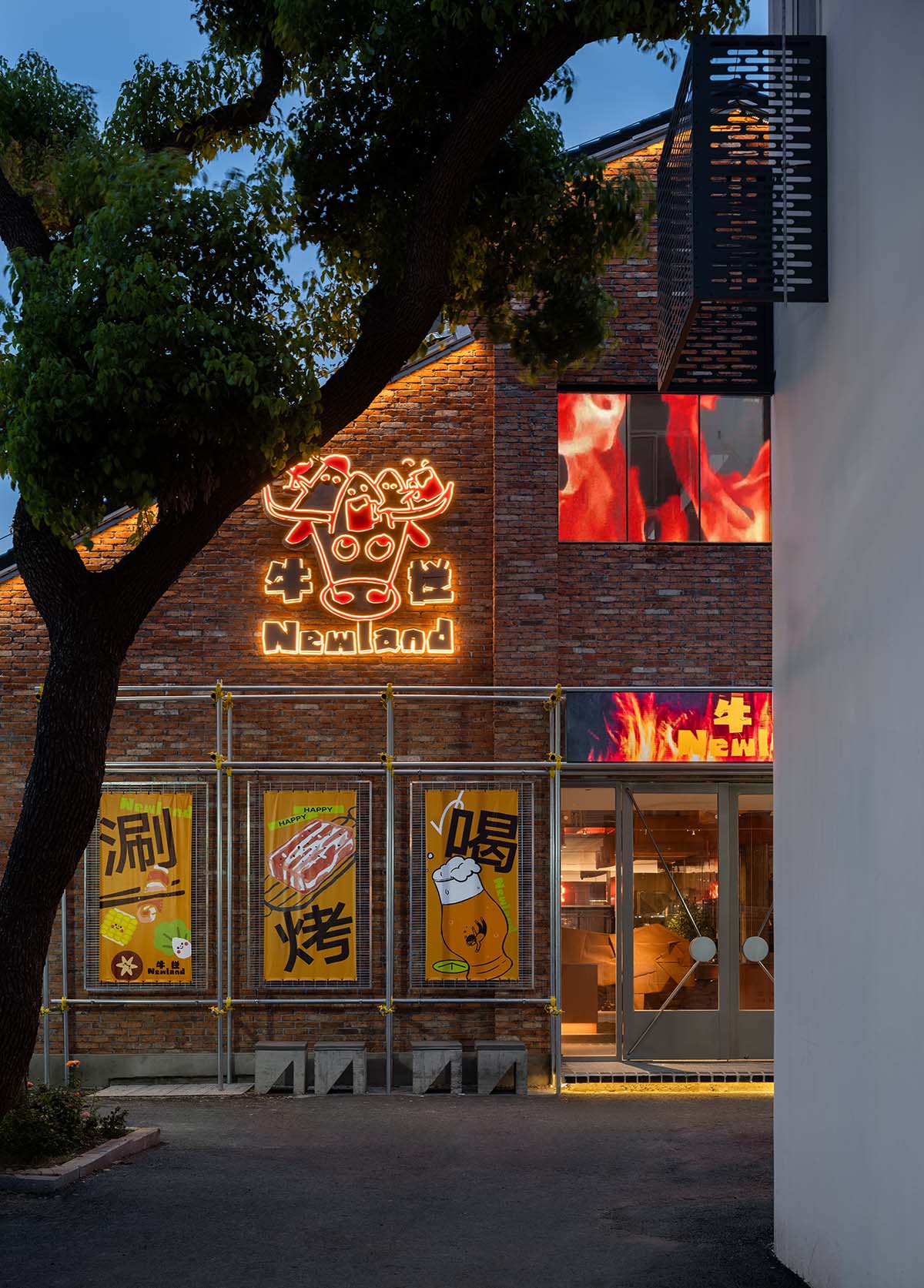 餐厅设计,休闲餐厅设计,开放式餐厅,工业风餐厅,餐厅设计案例,餐厅设计方案,烤肉餐厅设计,牛肉火锅餐厅,餐厅装修,苏州牛栏• NEW LAND,苏州,所乂设计