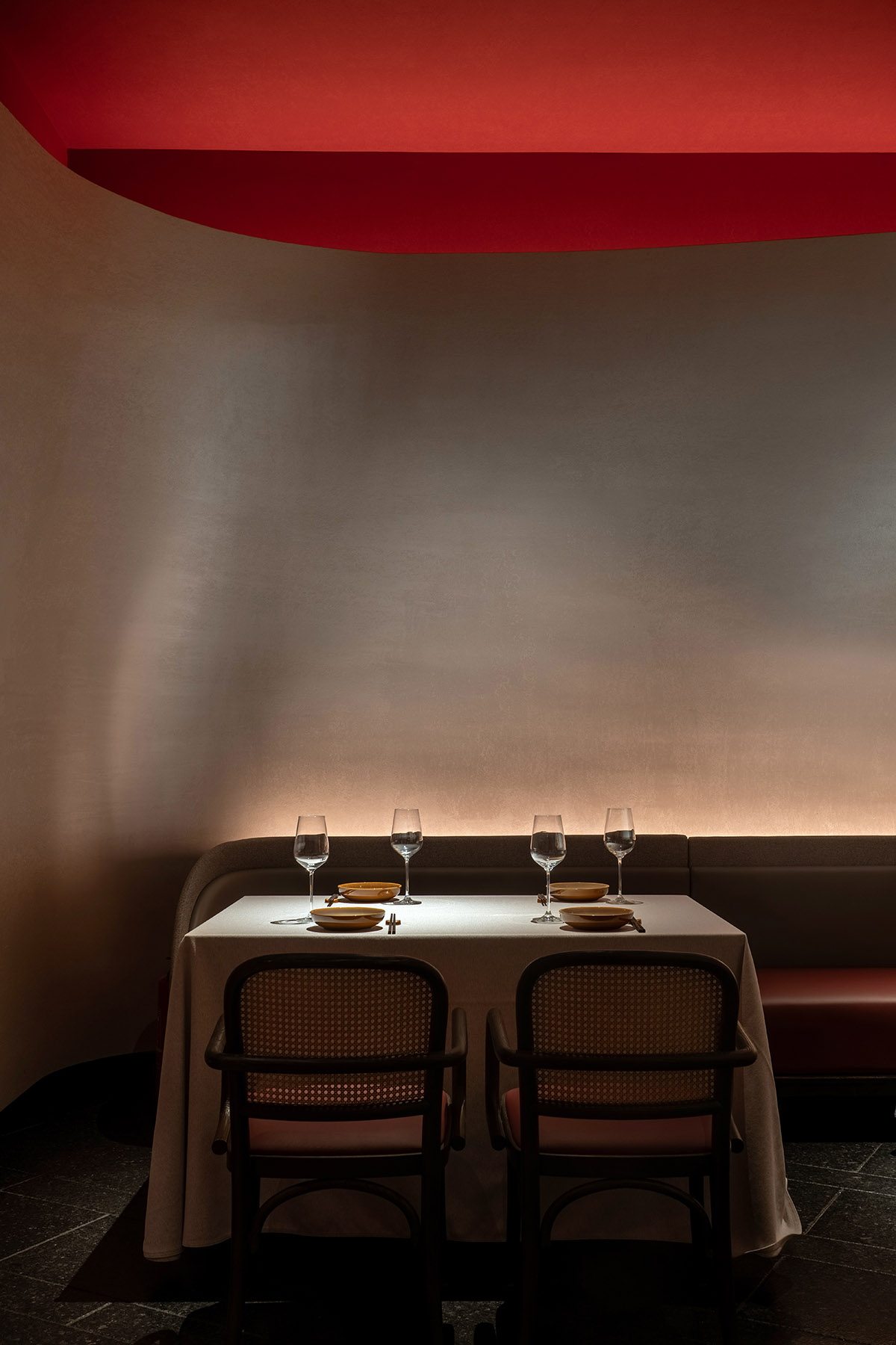 餐厅设计,饺子餐厅设计,高档餐厅设计,餐厅设计案例,餐厅设计方案,餐厅装修,休闲餐厅设计,西安万象城饺满上品：水饺也疯狂-策略餐饮,西安,IN.X屋里门外设计,吴为