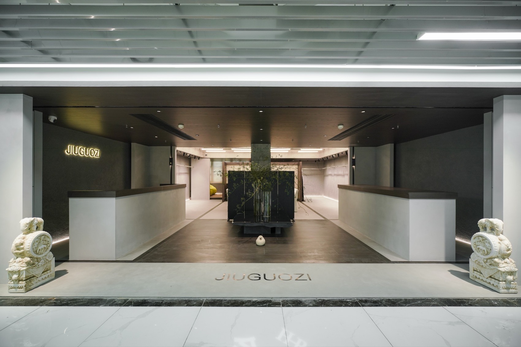 服装店设计,街边服装店,服装店档口改造,服装店设计案例,服装店设计方案,服装零售店,零售店设计,武汉九果子服装店,武汉,向生设计事务所