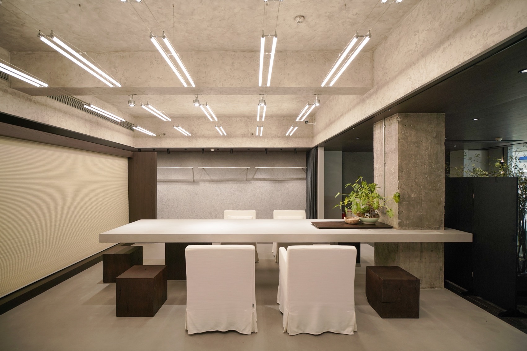 服装店设计,街边服装店,服装店档口改造,服装店设计案例,服装店设计方案,服装零售店,零售店设计,武汉九果子服装店,武汉,向生设计事务所