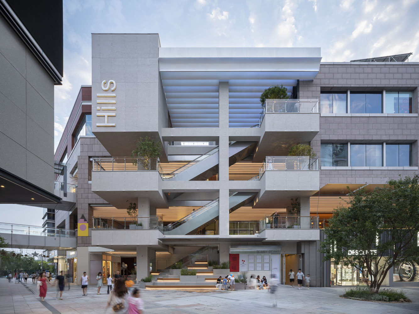 申江海建筑师事务所,商业中心改造案例,商业中心设计方案,北京,中粮·祥云小镇,Courtyard,建筑改造,建筑设计