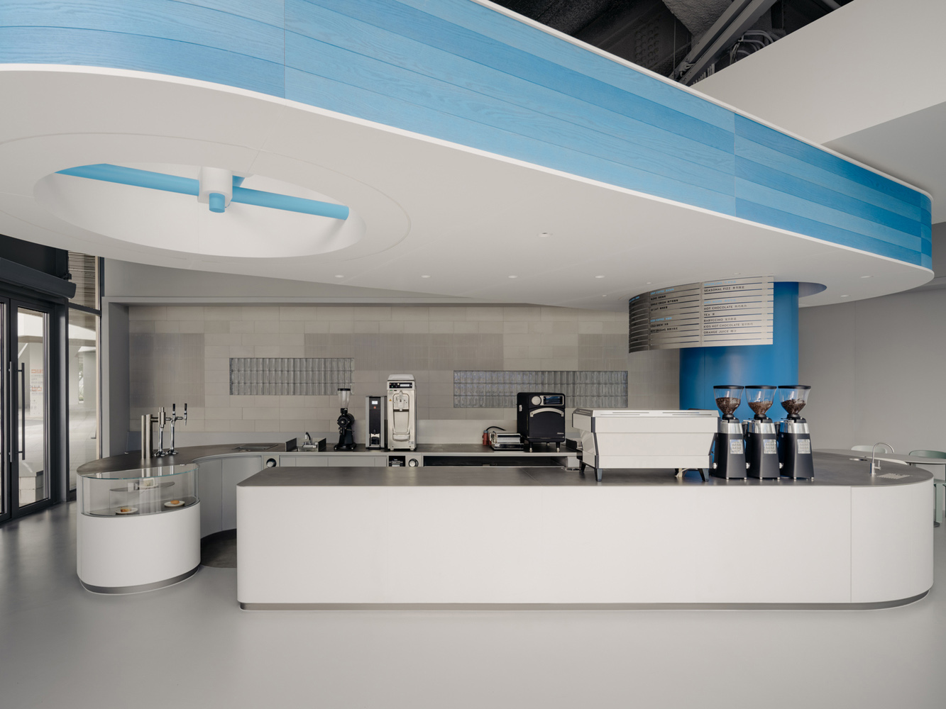 向域设计,咖啡厅设计案例,咖啡店设计,上海,BlueBottle Coffee,蓝瓶咖啡,咖啡厅设计,极简风格咖啡店设计案例,创意咖啡店