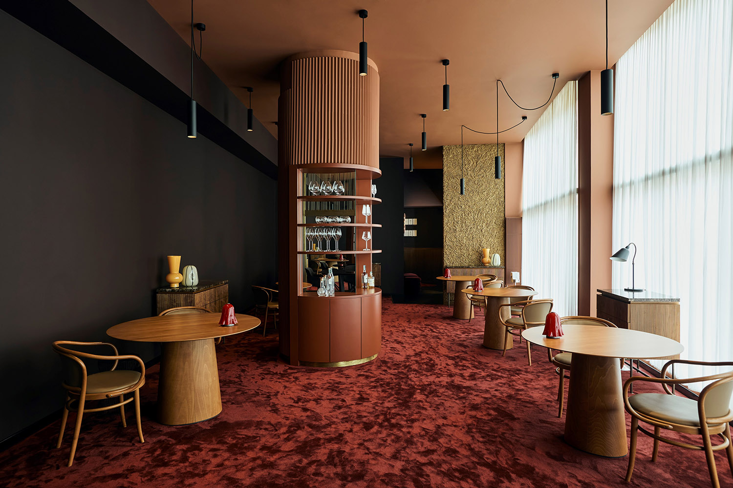 餐厅设计,餐酒吧设计,休闲餐厅设计,KICK.OFFICE,酒吧餐厅,餐厅设计案例,餐厅设计方案,意大利,米兰,休闲酒吧餐厅